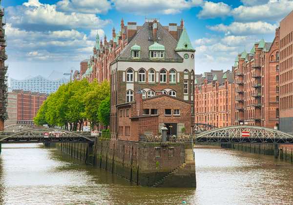 Heimat Hamburg Immer wieder fotogen - egal ob am Tage oder in der Nacht, zu Wasser, zu Fuß oder aus der Luft...